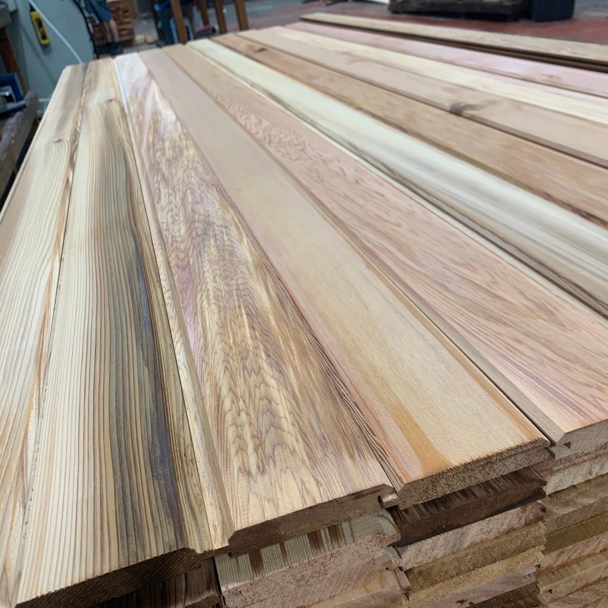 ProwoodLtd's tweet photo. Western Red Cedar 18x94 PTGV was today’s first job today.

No filter needed on these images.

#cedar #cladding #larch #gardenroom #construction #landscaping #westernredcedar #canadian #canadiancedar #gardenoffices https://t.co/ihQJ5MWUfD