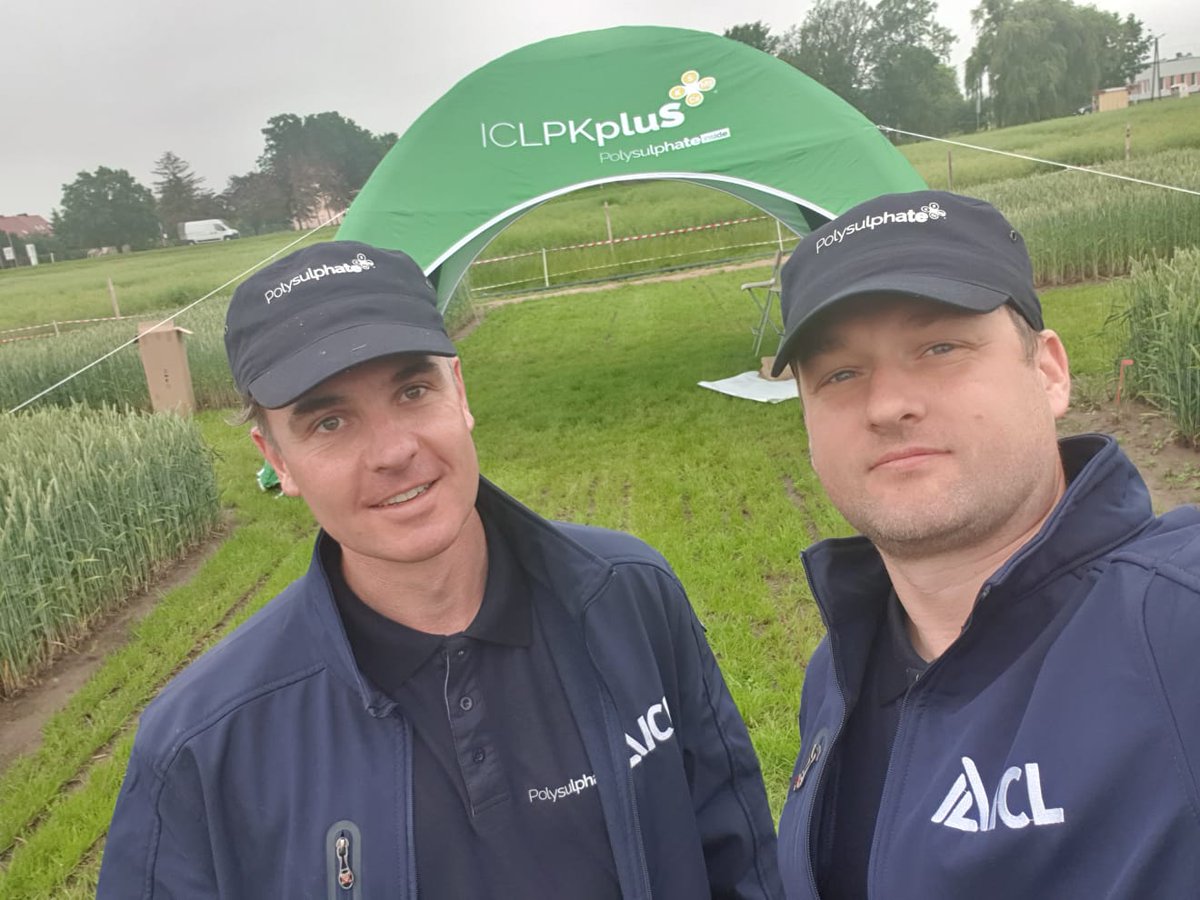 fertilizerpluS's tweet photo. Here are the key players in making the contribution of ICL-team Poland to the National Field Trials in Minikowo over the weekend.
Scored a good result in explaining the benefits of balanced nutrition!
#polysulphate #iclPKpluS #poland #agriculture https://t.co/nz8590QvOE