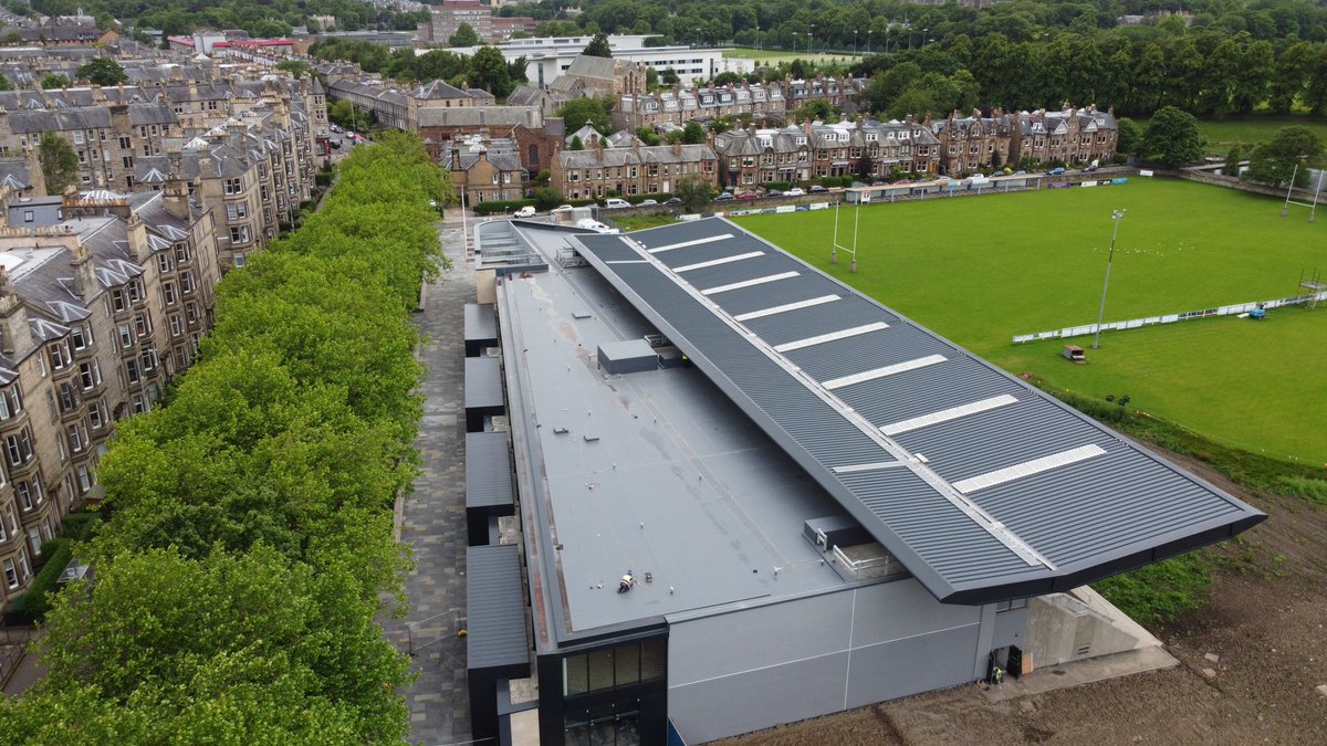LenaghenRoofing's tweet photo. Another recently competed project in the Stockbridge area of #Edinburgh 1500m2 of @SikaSarnafilUK fully adhered with a tapered system. #WeAreSarnafil #bestinthebusiness #stockbridge #roof #singleply https://t.co/BhT63PYhEO