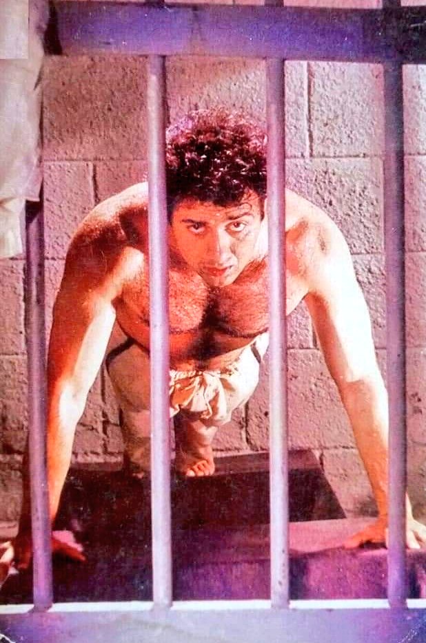 #30YearsOfGhayal #22June1990
 Stars 💥
#SunnyDeol #MeenakshiSeshadri #AmrishPuri
#RajBabbar #MoushumiChatterjee #OmPuri
#SudeshBerry #AnnuKapoor #SharatSaxena
#BappiLahiri  #rajkumarsantoshi
@iamsunnydeol @MinaxhiSeshadri @aapkadharam @berry_sudesh @RajBabbarMP
@iam_Suresh_s4