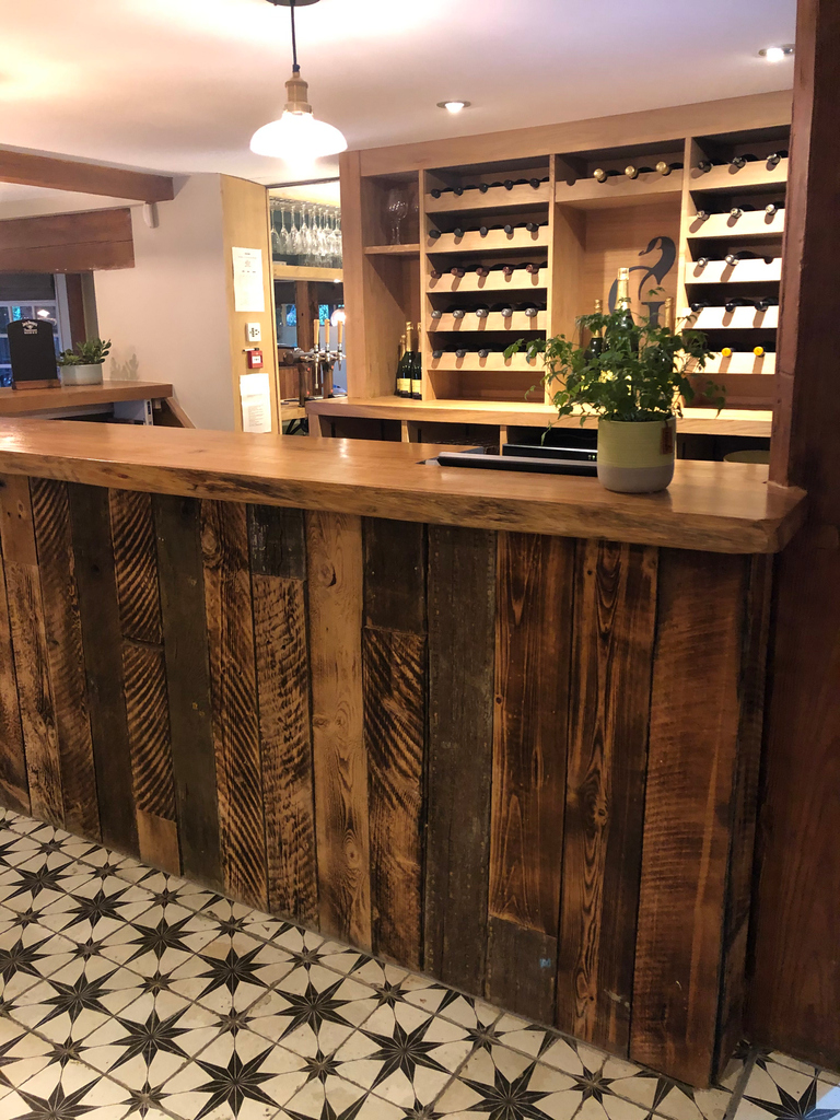 southplanks's tweet photo. We loved this project at The Pickled Goose, featuring our Pitch Pine cut from Reclaimed Beams.

Prices start at £30.00 m2. You can buy per m2, straight from our website or you can book an appointment to come and view the boards.

https://t.co/T1KB8CkdA0 https://t.co/gizX3UWgSb