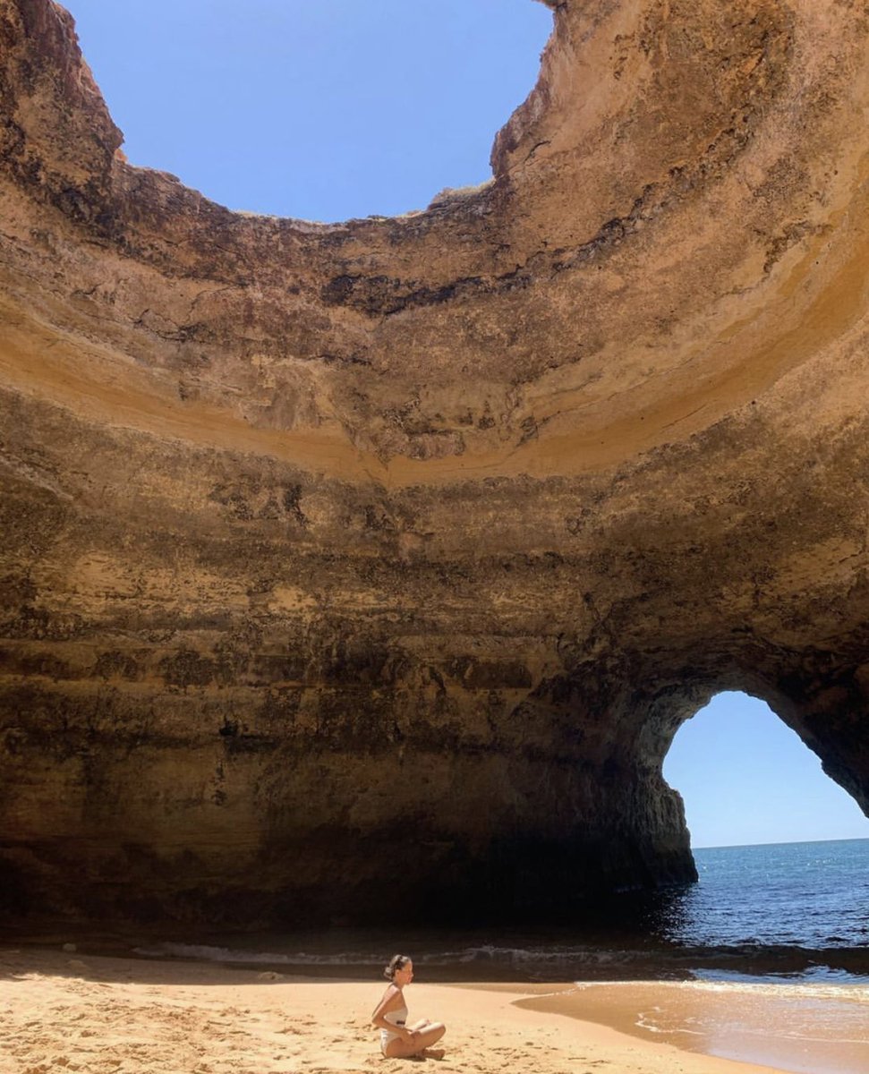 GossipRoomOff's tweet photo. La beauté de Portimão, Portugal 🌴🇵🇹 https://t.co/jftg0cHVoh