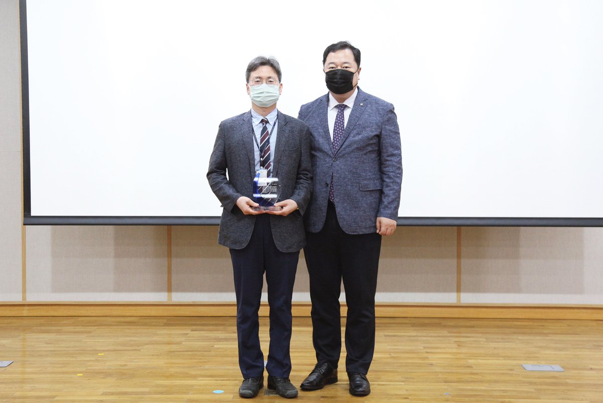 2020년 6월 이달의 KRIBB人으로 질환표적구조연구센터 책임연구원 우의전 박사가 선정되었습니다...blog.naver.com/kribbpr/222008…