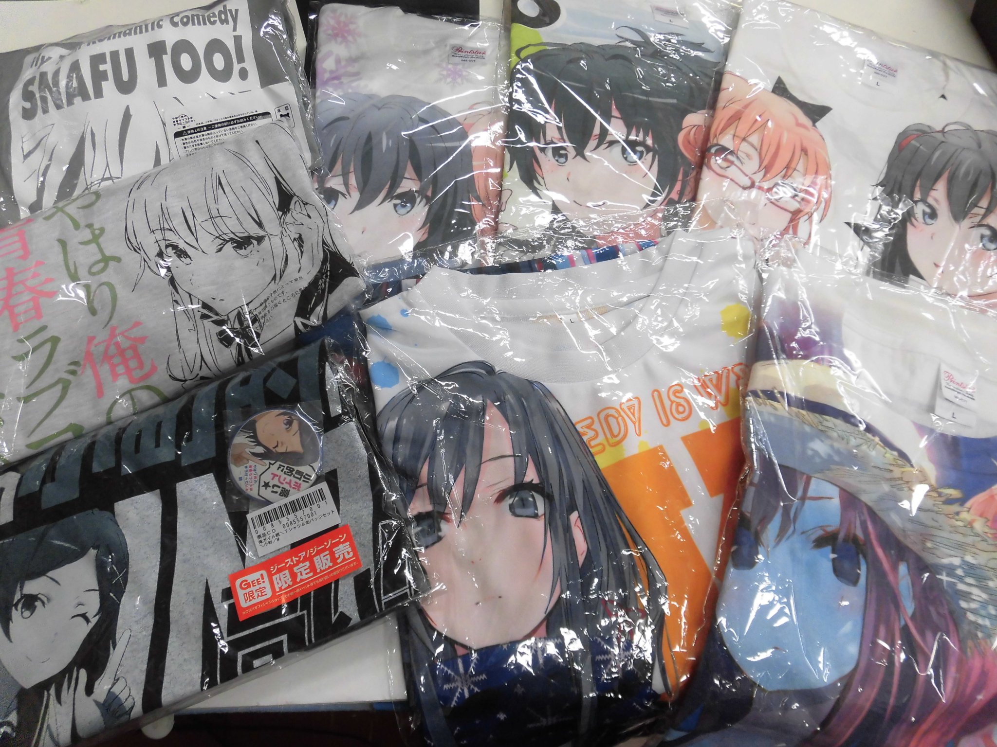 K Books秋葉原本館アニメ ゲームグッズ V Twitter 入荷情報 やはり俺の青春ラブコメはまちがっている 俺ガイル のtシャツ大漁入荷っ C92のホビーストックで販売されたフルグラフィックtシャツ3種類やガガガ文庫創刊10周年記念イベントで販売したものまで