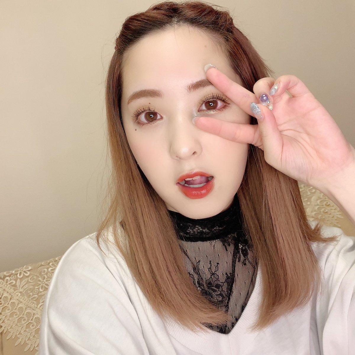 谷口夢奈 Auf Twitter 前髪あげてみたんですけど どない 初めて眉毛サロン行って眉毛きれいにしてもらった てか 写真詐欺すぎんかww自覚あるごめんなさいw いやぁ写真に光は大事 T Co L2oduhdhod Twitter