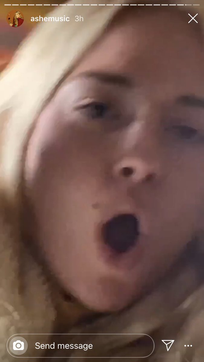 ashestaste1's tweet photo. @ashemusic we stan a queen https://t.co/W1pMkbytoh