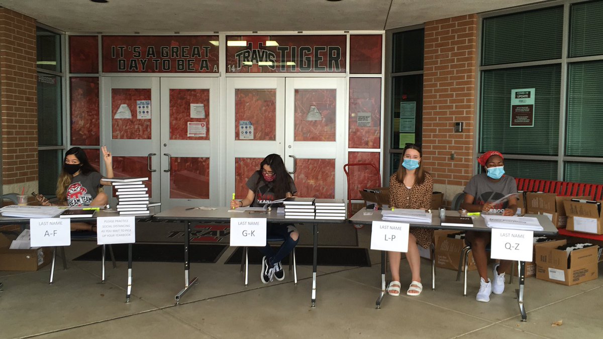 Come pick up your yearbook today 6/22/20 9-11 am and 4-6 pm! Make sure to bring your ID! There are a few available for purchase at $90 and it’s first come first serve! Don’t miss out!
