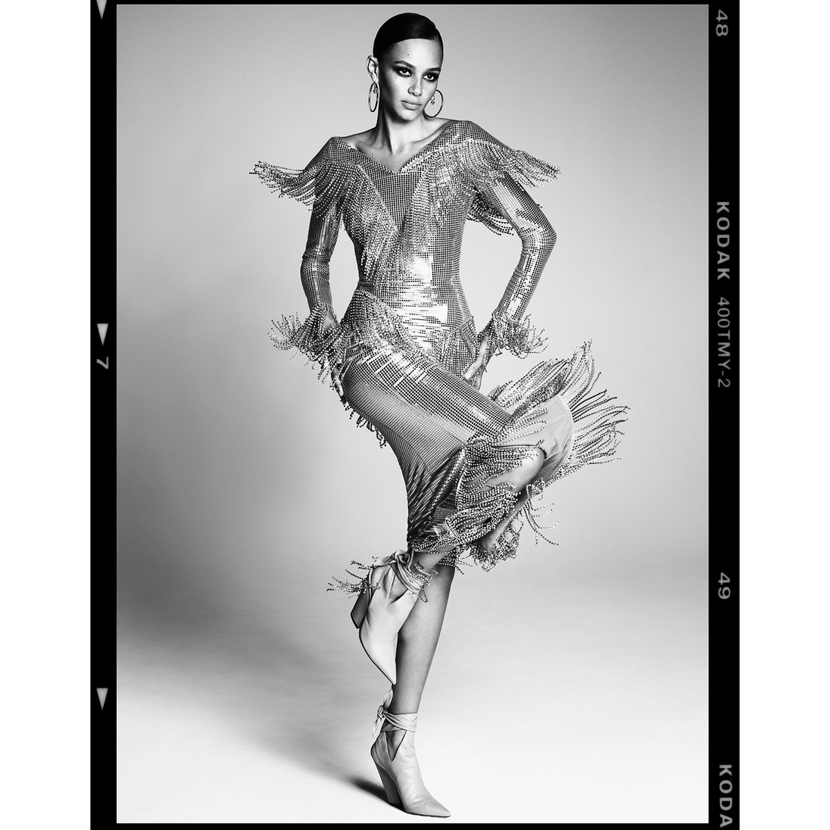 NextModels's tweet photo. F A C T S β Binx Walton photographed by Luigi and Iango for the August 2020 cover story of Vogue Japan.
#NextCovers #BinxWalton https://t.co/IphpxDnfhZ