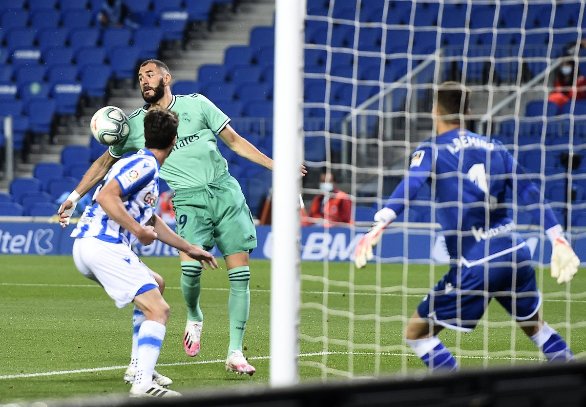 JuanfeSanzPerez's tweet photo. LO PIENSO DE VERDAD: Buena actuación de Estrada Fernández en Anoeta. Jugadas difíciles de interprerar. El que habla de ESCÁNDALO persigue tapar otras cosas con dudoso fin. No hay más historia. https://t.co/yEIqnUr6G9