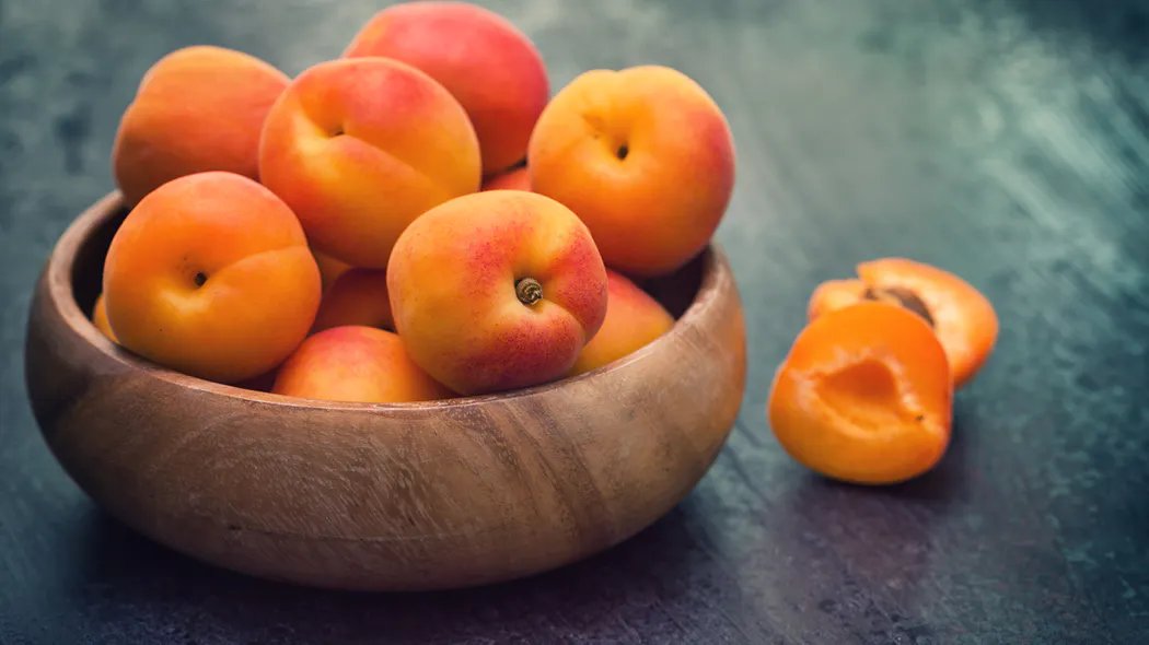 🍀 #FRUITS DE #SAISON 🍀L'#abricot est appréciable autant pour son goût que ses #bienfaits. Découvrez-les ainsi que des #conseils précieux : santemagazine.fr/alimentation/a… via <a href="/Sante_Magazine/">Santé Magazine</a>