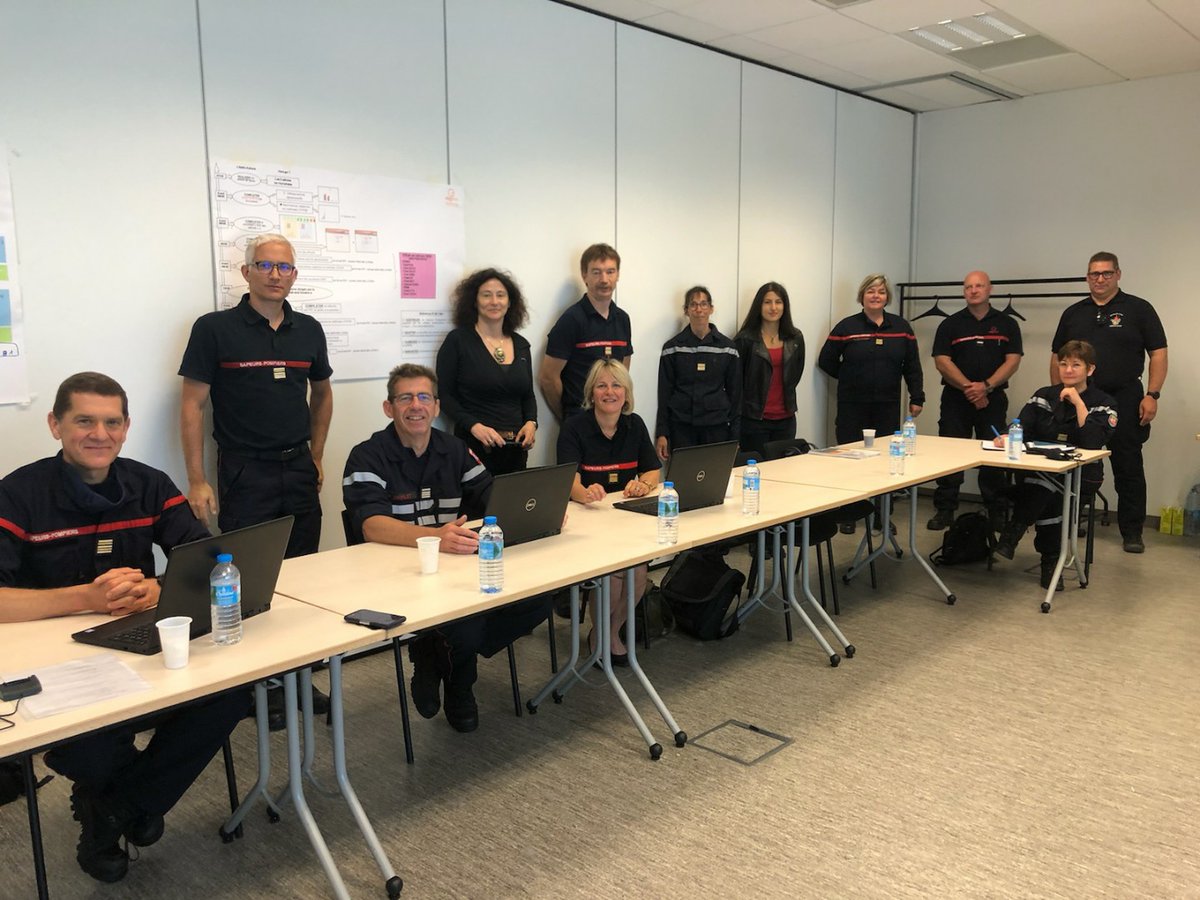 SDIS62's tweet photo. [#Formation] Suite à une dotation de l’État d’une mallette de détection K2TB pour la #Capinav une délégation d’@actusdis62 est au #Sdis59 pour une formation à la bonne utilisation des tickets détecteurs. Thématique : le risque biologique, mise en pratique... @RIGAUDphil https://t.co/K0z4Hk6h6O