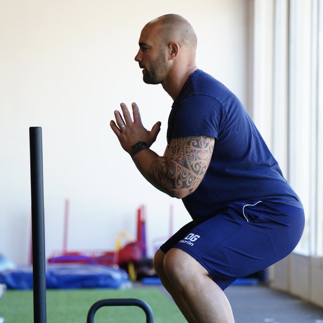 ucs_rugby's tweet photo. Enfin la reprise 🙂👊🏻🏋🏻♂️
UCS🔴🔵
#rugby #saintjeandangely #cognac #prod3 @InfosProD3 https://t.co/HKPtEUGFpT