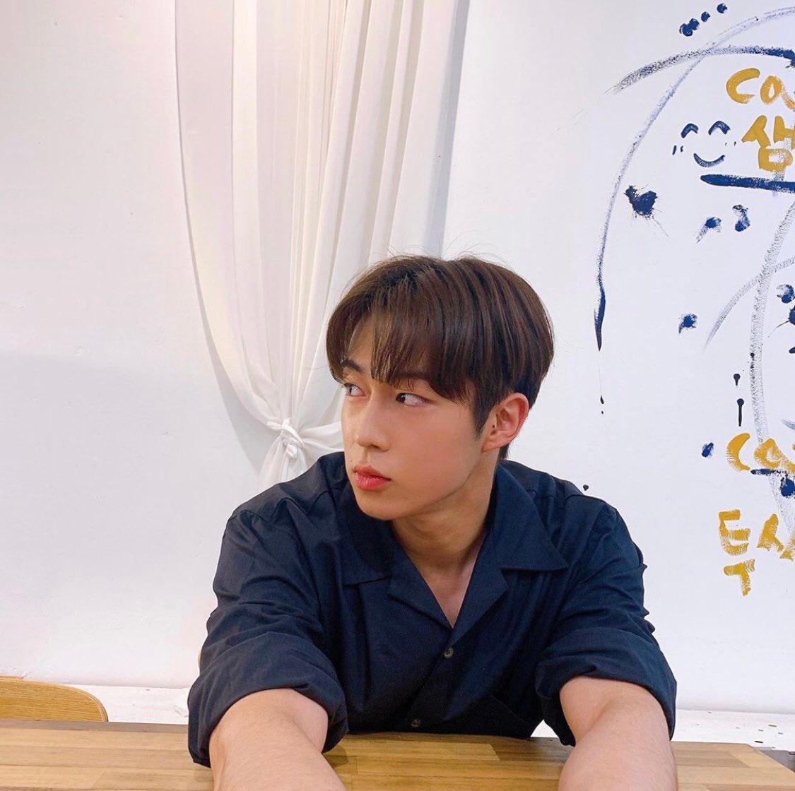 인스타 감성이 뭔지 아는 아이돌 | 인스티즈