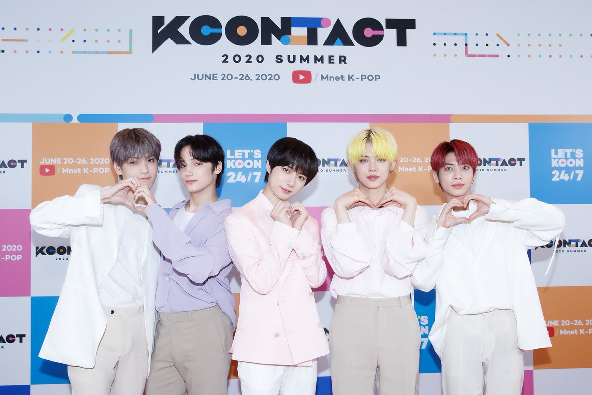 Xica1019's tweet photo. #TXTONKCON @TXT_members https://t.co/qpW5GRzip4