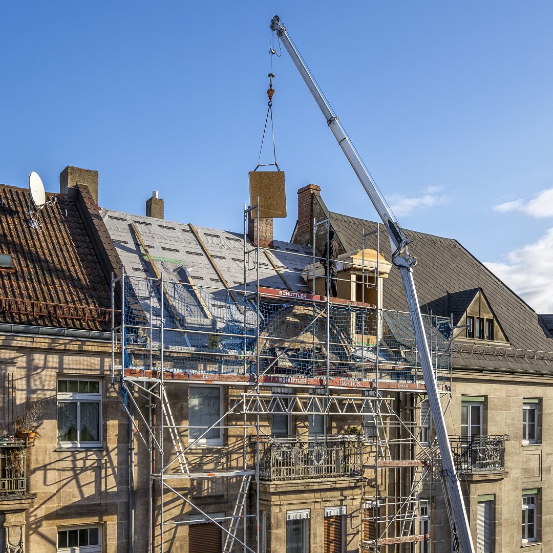 LinzmeierG's tweet photo. Aufsparrendämmung Linitherm PAL 2U, 140 mm und Litec Gaubenbausystem. Alles von Linzmeier. Alles made in Germany. Mehr unter https://t.co/IDNbSvmCg3 #aufsparrendämmung #wärmeschutz #gauben #aufstockung #dach #dachausbau #dachdecker #zimmerer https://t.co/9wgrCLtxun