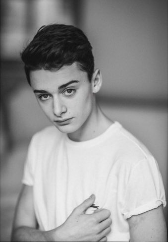 Harry_Potter_TM's tweet photo. RUMOR: Warner Bros podría estar preparando una serie sobre la vida de Lord Voldemort con Noah Schnapp (Will Byers en Stranger Things) como protagonista.

¿Te gustaría?

https://t.co/F7Vhn4uSHx