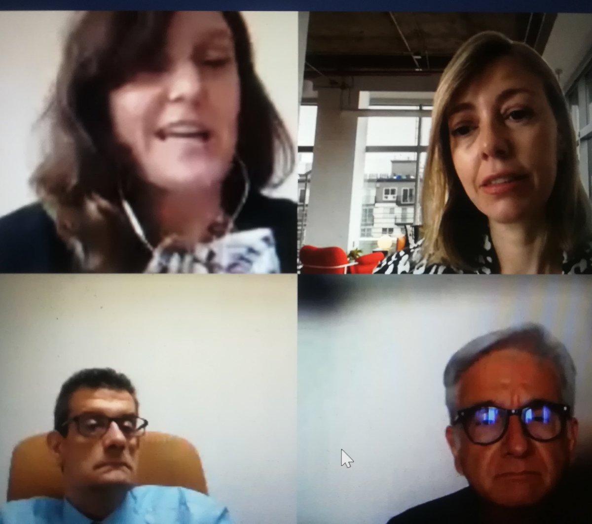 CSCAE's tweet photo. La tesorera del CSCAE, @matxalenacasuso, comparte en esta reunión del #Observatorio2030 algunos datos relacionados con la percepción social de los distintos profesionales que integran el sector #EnTransicion https://t.co/u9yhAMh7ec