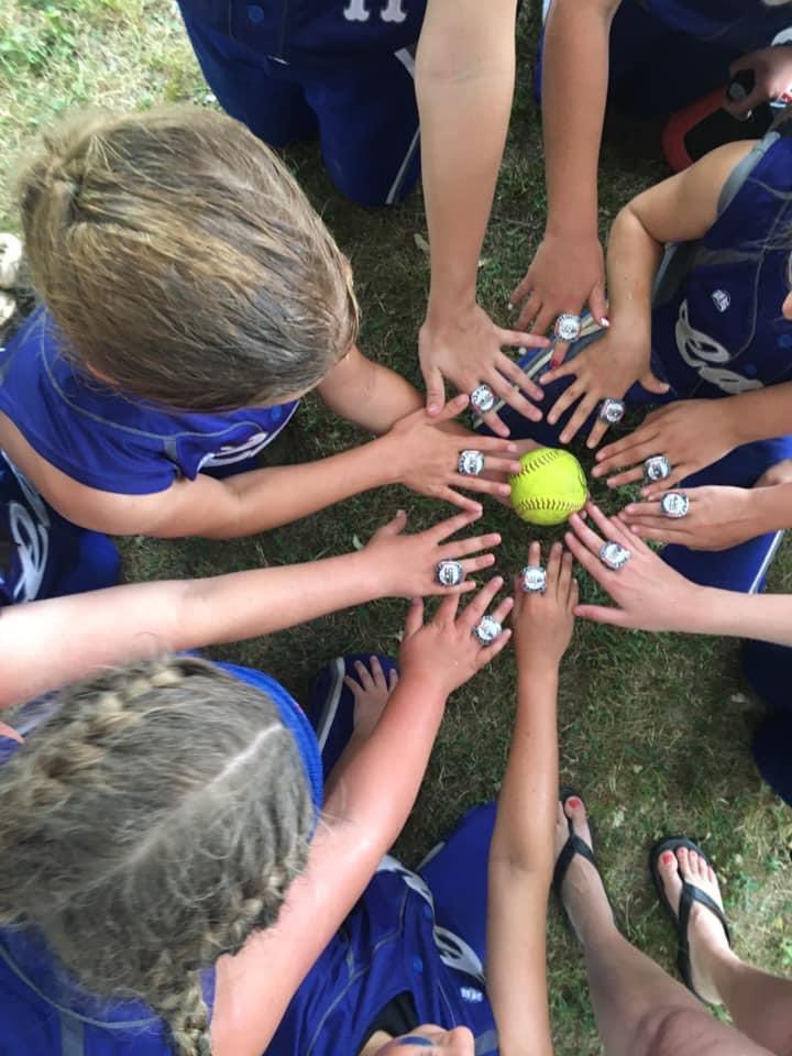 Congratulations to the 11u Cats Shockley!  They finished the weekend as Runners Up in the USFA State Tournament.  Way to go, girls!!  😼🥎👊🏼
