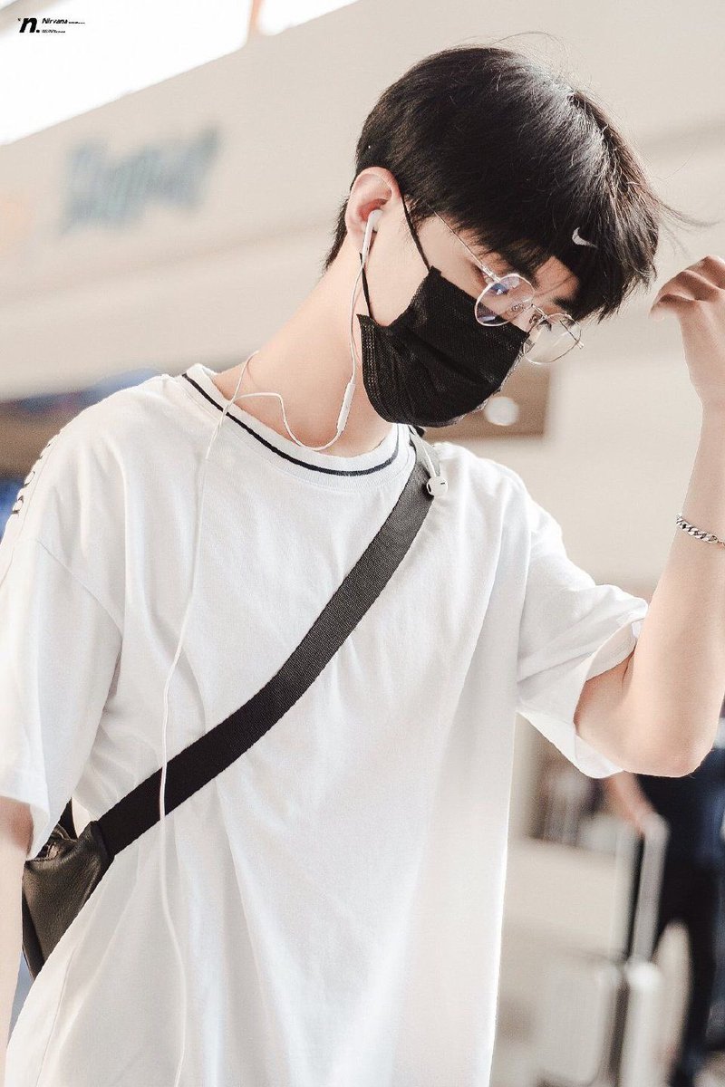 xiao zhan fashion icon