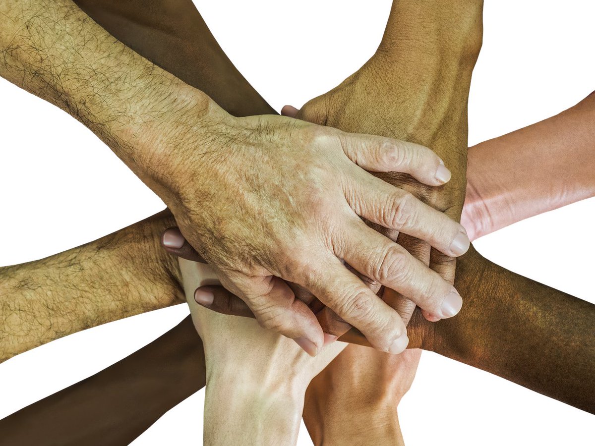 HolyEnglish's tweet photo. Here at #HTSEnglish we're working to further a #Community that has the #Dignity to come together, the #Wisdom to shut out hatred and the #Hope that some day our world will recognise all as precious, beautiful, and equally valued. 

#Diversityday #BetterTogether https://t.co/10SeM0HTlo