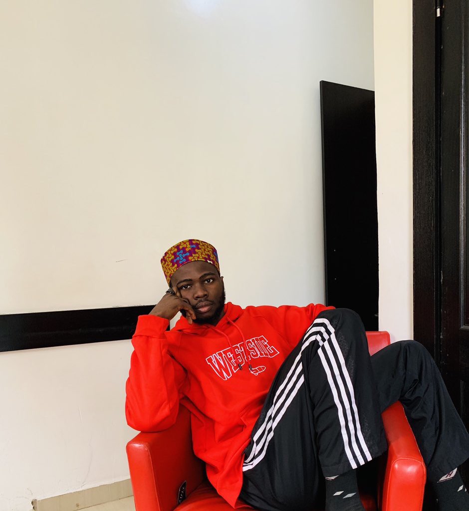 obab_z's tweet photo. Hey tweeps 
It’s Hoodie szn 🥶🥶🥶‼️
Dm to cop ur fav westside hoodie 
@ 5K     
Available in all colors and sizes M-XXL,

Kindly RT my customers are definitely on your TL 🥺🙏🏻🙏🏻 https://t.co/CLqCTzYmcs