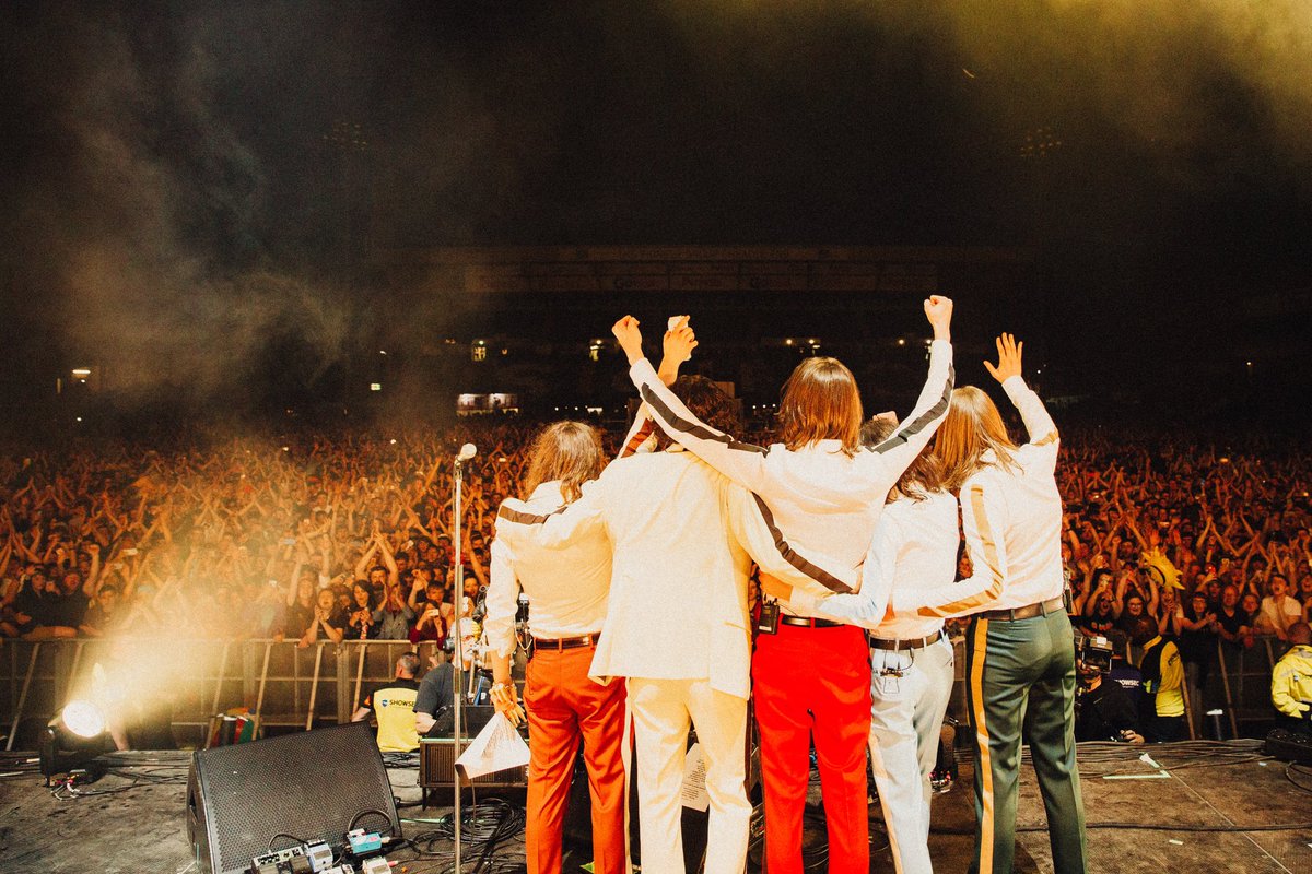 BlossomsBand's tweet photo. 1 year ago today we played our homecoming show at Edgeley Park in Stockport ❤️ 📸@lewsvans https://t.co/IegvNjlzLm
