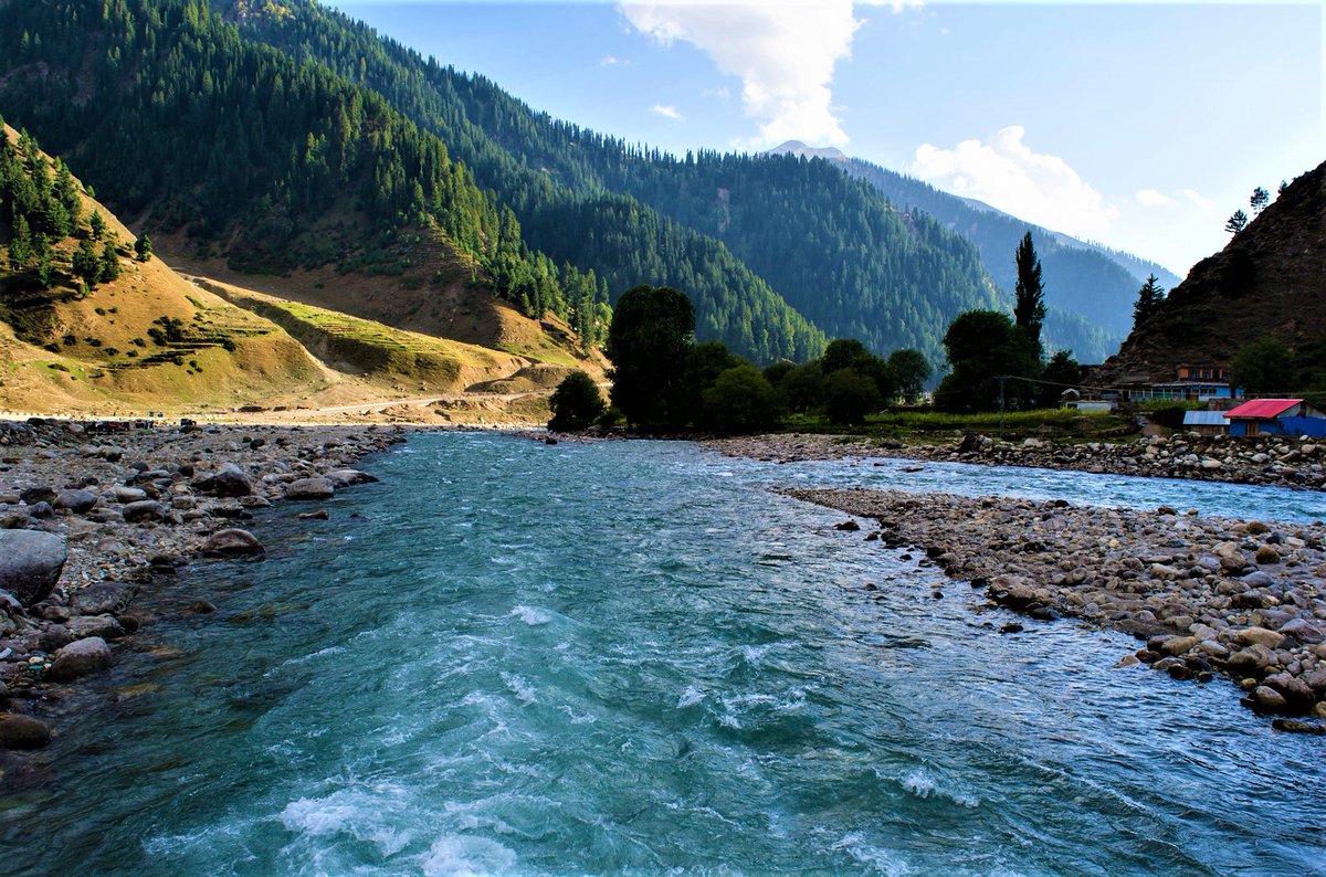 Imran Hameed on Twitter: &quot;Pakistan Beautiful River Kunhar - #Naran #PakistanBeautiful #BeautifulPakistan #VisitPakistan The Kunhar River is 166 kilometres long river, . .The river originates from Lulusar Lake, nearly 48 kilometres upstream