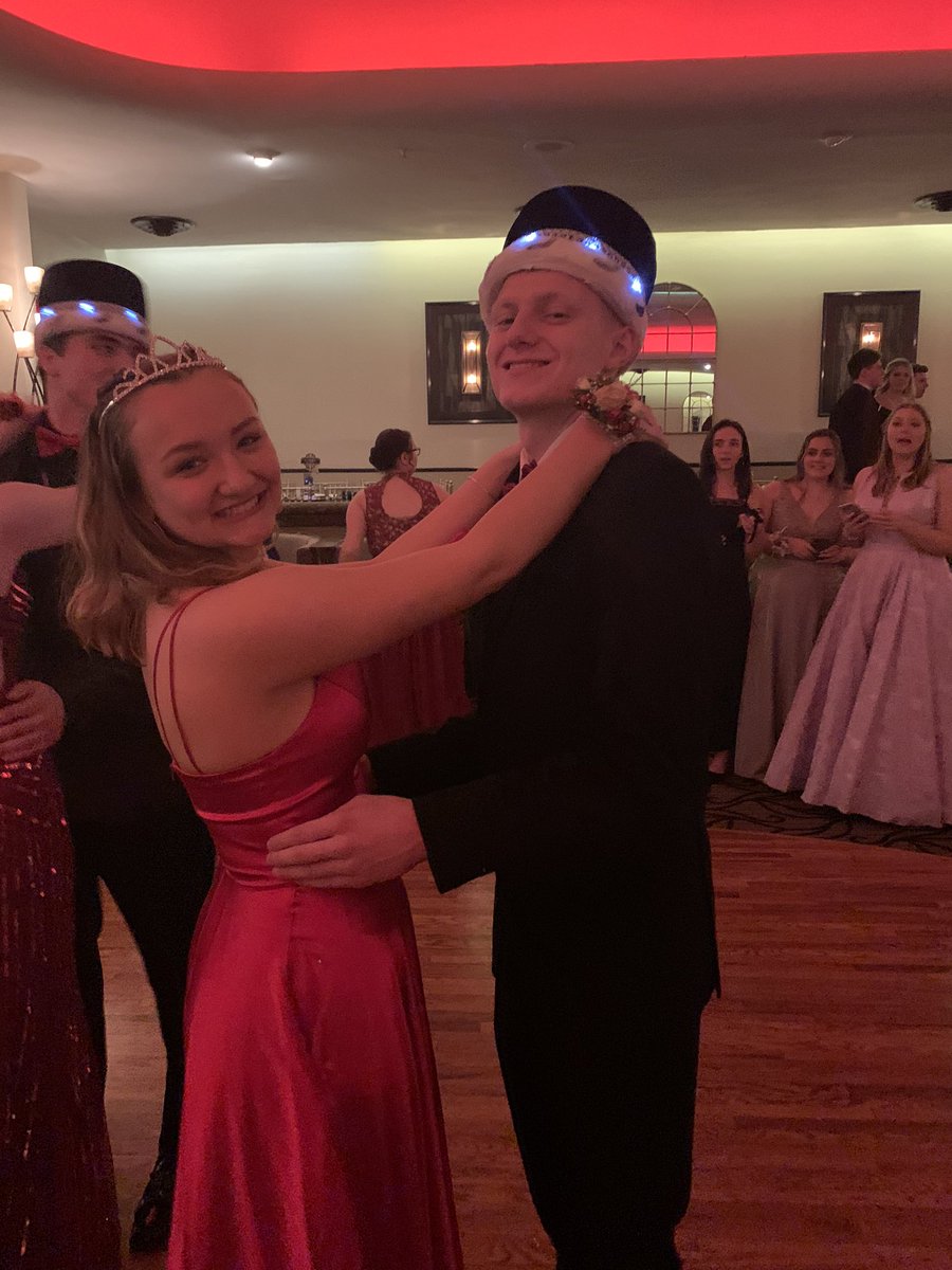 mcguane_kris's tweet photo. Dear Seniors,
Here are the last pictures of your senior ball court. Looking forward to seeing you at the drive in tonight!!  Arrive by 8:30 so you are there for the raffles. EVERY senior wins a prize!!  
@2020_WHSIndians 
#prideinourtribe https://t.co/d4CmPFdaIC