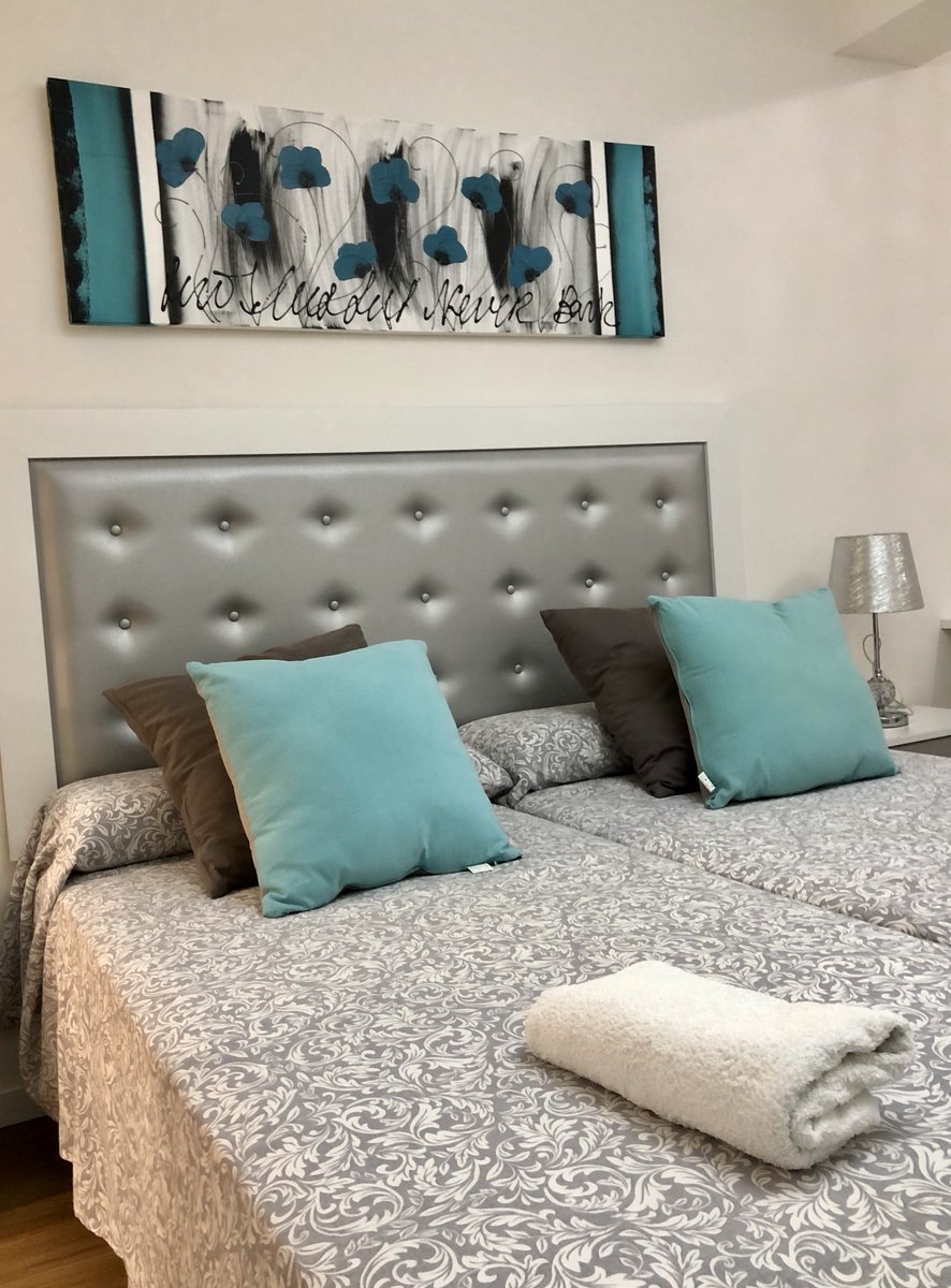 hoomvip's tweet photo. Gracias a Expoholidays por confiar en nosotros para la gestión remota con "contacto cero" de sus más de 100 apartamentos.

Sus clientes podrán acceder a los alojamientos y realizar el check in de forma completamente automática. https://t.co/TC21HAIv1h