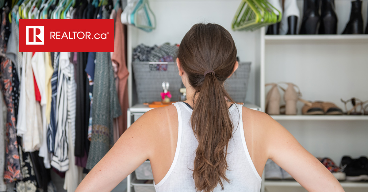 REALTORdotca's tweet photo. It’s time to cross ‘clean my closet’ off your to-do list. These closet storage hacks will help you stay organized all year. Get more info on #REALTORdotca Living Room. #closethacks #organizinghacks
https://t.co/XAYhLOlXIk https://t.co/P44nl6wzpK