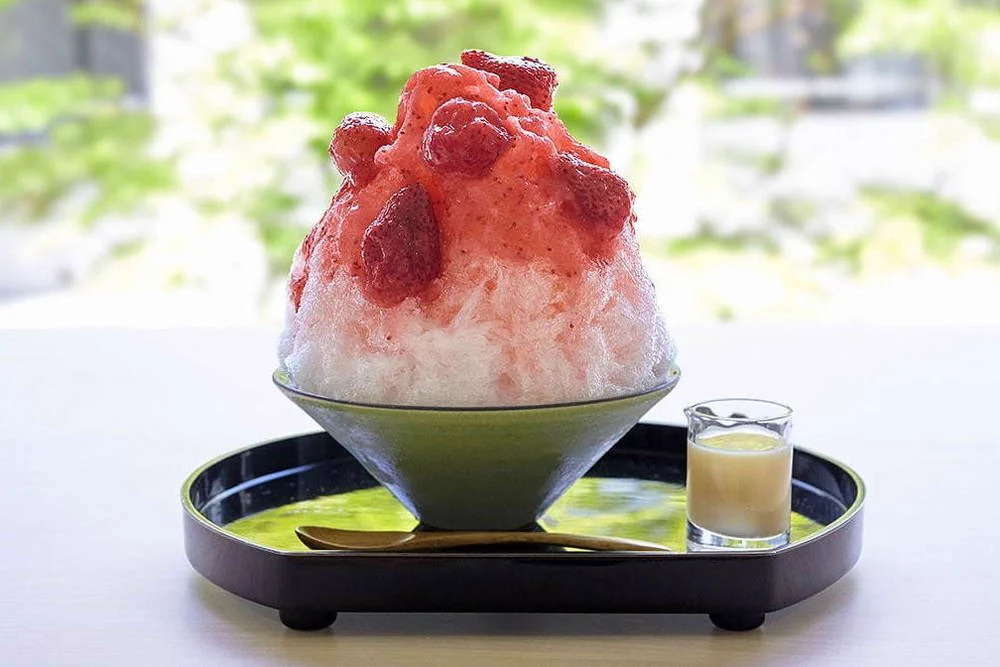 極上スイーツ！？紫陽花をモチーフにした、美しすぎる かき氷！