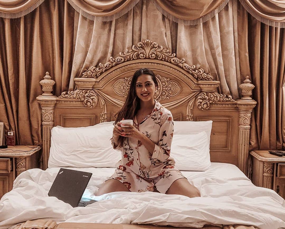 feminamissindia's tweet photo. Here's how @sanadua4 's Work from home look like!! 💻

#MissIndia #WorkFromHome #SanaDua #Work #Workinghours #covid19 #lockdown #coffeebreak https://t.co/KNlJBKPhE4