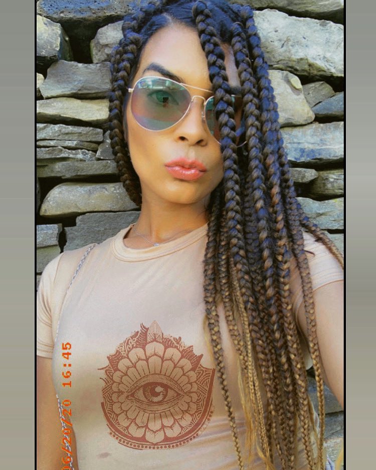 ThornedRose2011's tweet photo. 👁✨ She’s a vibe all by herself #ProtectedbyTheMostHigh 🌹✨ https://t.co/Nr5Ocq9eWW