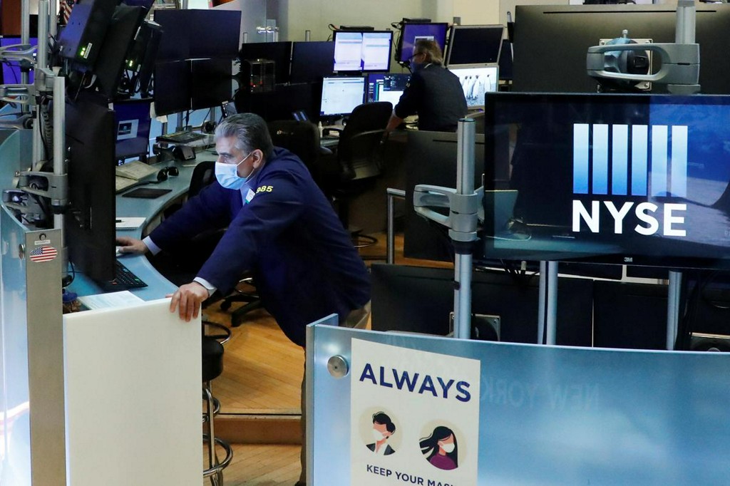 Reuters's tweet photo. Inflation dog may finally bark, investors bet https://t.co/WMxTpfz7y9 https://t.co/q9UHh99SNk