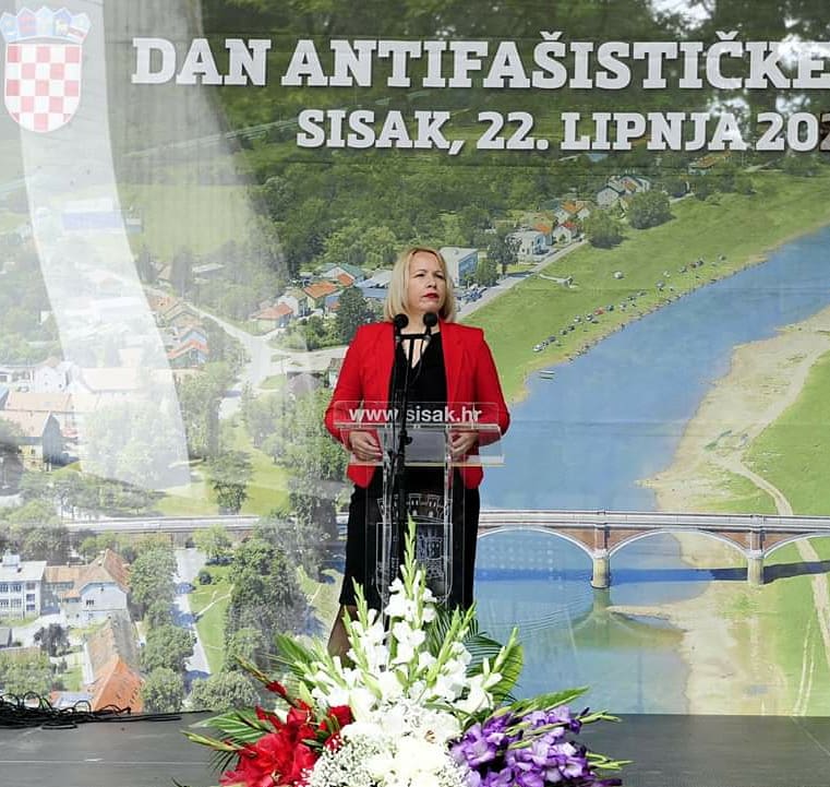 SDPHrvatske's tweet photo. Europa kakvu danas poznajemo počiva na temeljima pobjede antifašizma u Drugom svjetskom ratu, pobjede kojoj je i Hrvatska dala svoj veliki doprinos. Dan antifašističke borbe je spomen na osnutak prve naoružane antifašističke postrojbe u Hrvatskoj i okupiranoj Europi. #sfsn https://t.co/LDasKjBE48
