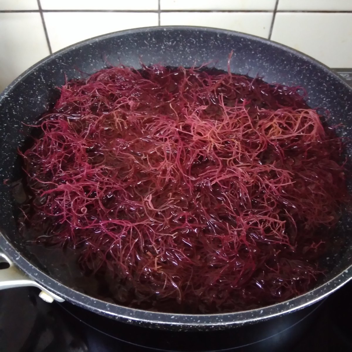 Kino Q にんじんの葉はかき揚げになりました 夜ご飯はにんじんの葉のかき揚げそば エゴ きゅうりのぬか漬けです Kino Q にんじんの葉はかき揚げになりました 夜ご飯はにんじんの葉のかき揚げそば エゴ きゅうりのぬか漬けです
