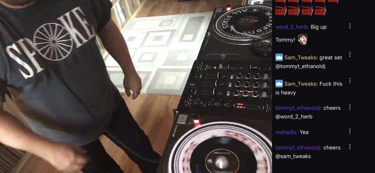 Sie Vulture from #verygoodplus #vinylvultures #licoricesoul rocking a #spokerecords Tshirt during a 7” only junglist set 😄