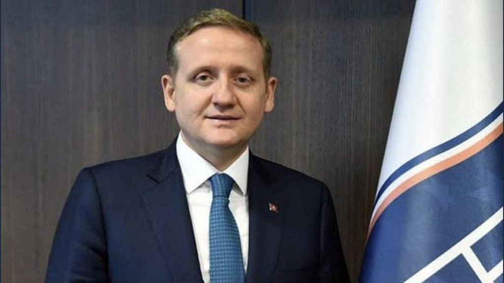 Trabzon Barosu, Trabzon Cumhuriyet Başsavcılığı'na Göksel Gümüşdağ ve bazı TFF yöneticileri hakkında örgüt kurmak ve 6222 sayılı yasaya muhalefet etmekten suç duyurusunda bulundu. (Fanatik)