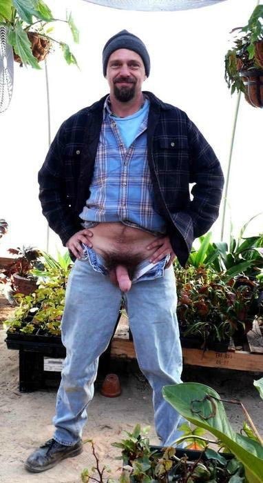 June 22 ????  #ILoveHairyMen #hairsome #hairychest #hairygay #hairyfan #scruff #beardedhomo #beard #hairymen