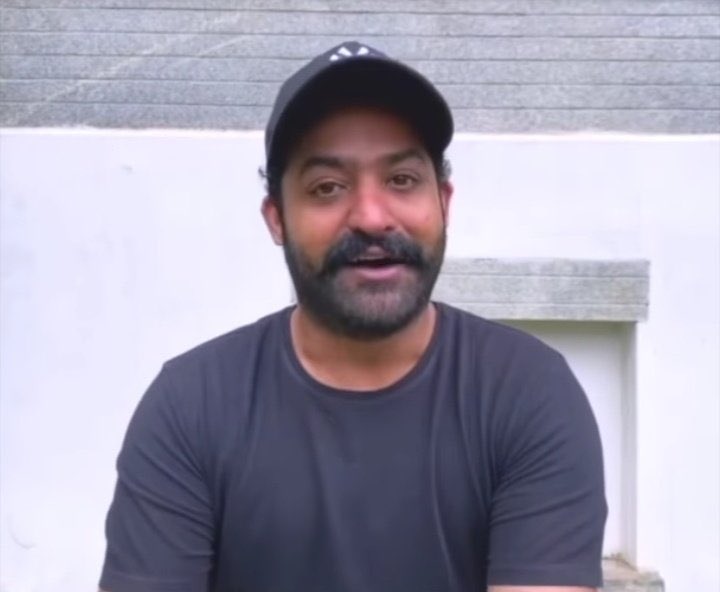 NTR2NTRFans's tweet photo. New pic of @tarak9999 😍
#KomaramBheemNTR https://t.co/1DDPXBO9HK