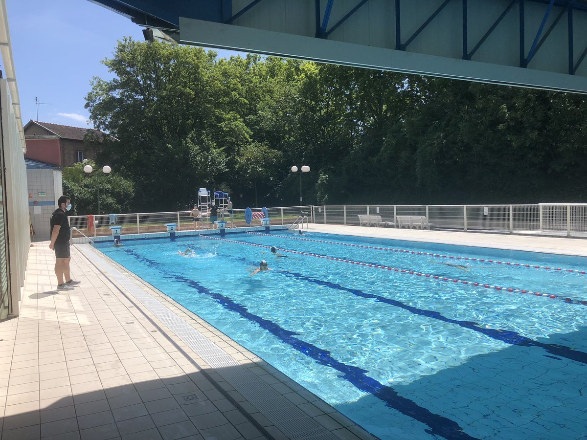 GrardCosme's tweet image. Réouverture des piscines du territoire @Est_Ensemble 
J’accueille les premiers baigneurs en présence de @viagrandparis à la piscine Fernand Blanluet à @VilleduPre avec le ☀️ 🏊🏿🏊🏼‍♀️