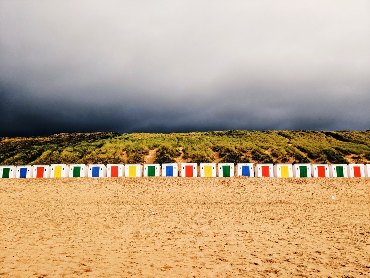 @typejunky Woolacombe beach #Idoliketobebesidetheseaside