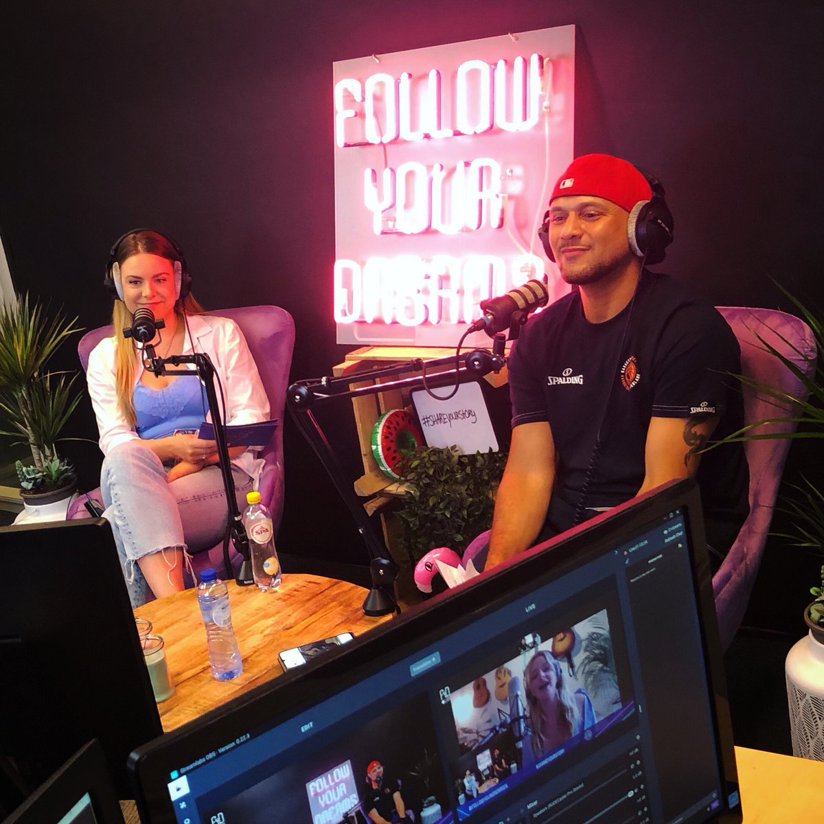 We created a new live show in collaboration with the lovely people <a href="/FYDNowNL/">Follow Your Dreams NL</a> in our studio. Sharing inspiring stories on how to achieve your dreams! #followyourdreams #shareyourstory #liveshow #production #podcast #livestream