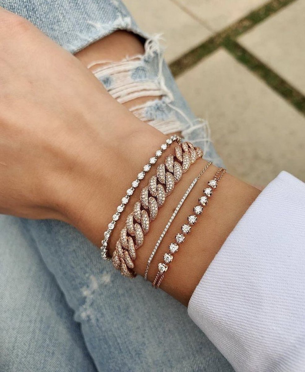 Obsesión del día... Joyería Luft 
#puntoicoma