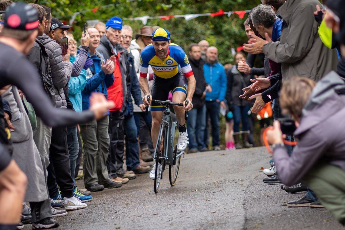 Can we now ride in groups of six?

"Yes ... provided that social distancing measures can be adhered to."

New guidelines from <a href="/BritishCycling/">British Cycling</a> as part of The Way Forward and back to some sort of normality ↓

britishcycling.org.uk/zuvvi/media/Th…