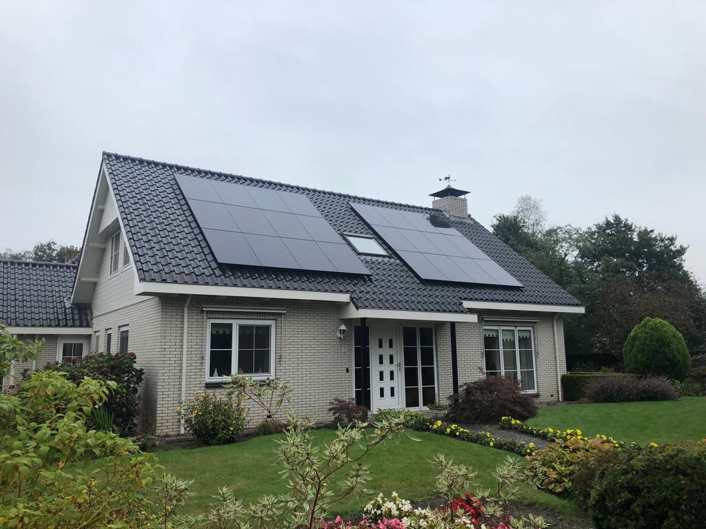 DecarbHeat's tweet image. Check out our latest story of how #smartsectorintegration was applied in a family home 🏡Through the use of air-to-water heats pumps this home became energy-neutral and uses zero gas!

Read more here: decarbheat.eu/turning-a-fami…