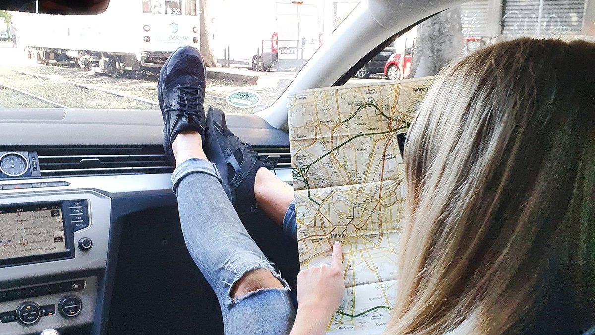 VanessaSukowski's tweet photo. Roadtrip 🇩🇪 🇦🇹 🇨🇭 🇮🇹 to ... 
Stay tuned - I'm on a mission 🤫⠀
⠀
#germany #austria #switzerland #italy #techno #ontour #roadtrip #secretmission #missiontechno #djdiaries #djtravels https://t.co/dzA3ww5EHr