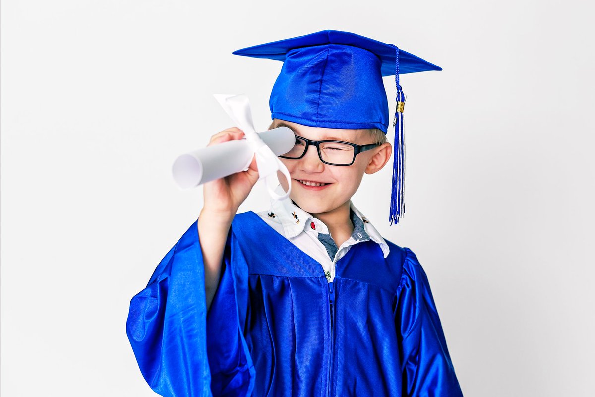 Jenn_OTL's tweet photo. Our little boy is moving up in the world and looking toward his future! He goes to 1st grade this year...excuse me while I go cry 😭 https://t.co/vUe0dgdCrk