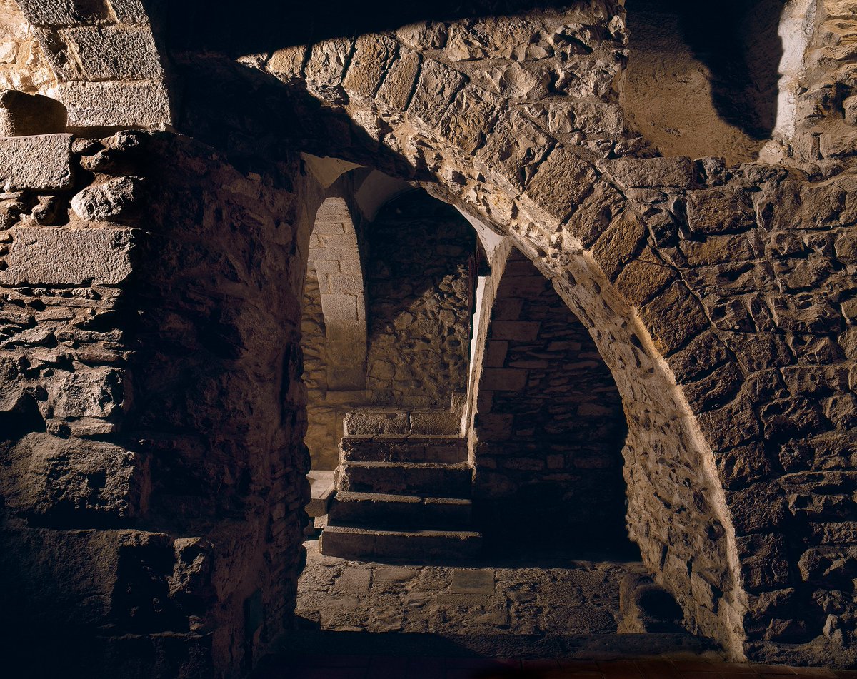 PTraces's tweet photo. #MyParallelTraces
-House interior on Carrer de Manuel Cúndaro, Jewish Quarter of Girona, Spain.
Check out the link below to find more digital postcards on #JewishHeritage around #Europe 👇
https://t.co/4147rTtmCx https://t.co/goxCjoo3qU