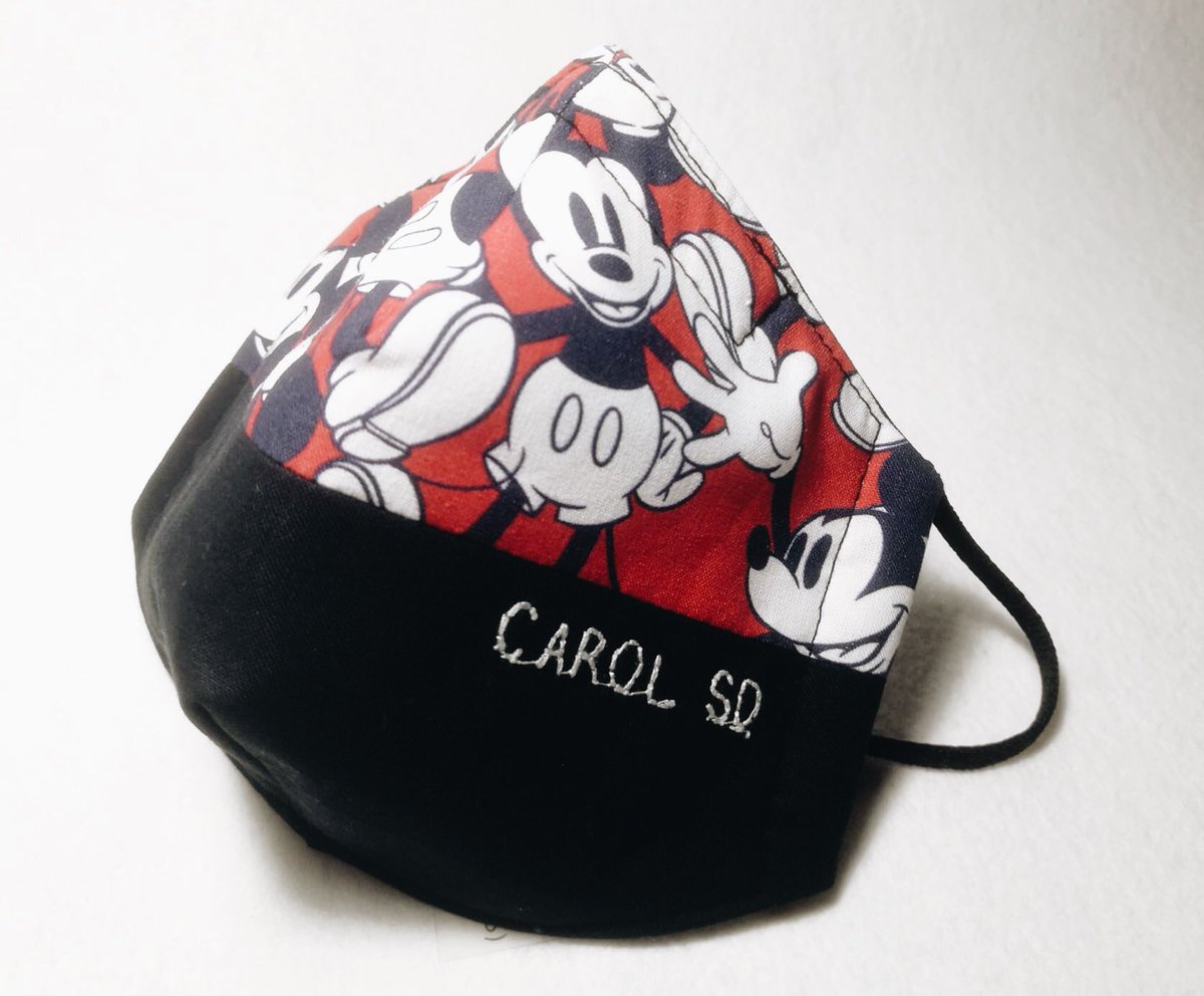 JaimeRibaFer's tweet photo. Mi padre hace mascarillas a mano y personalizadas 💖 Todos los días se pone con su máquina de coser y no sabéis la ilusión que le hace ✨ Por favor, quiero que todo el mundo vea su trabajo 🥺 https://t.co/K6vifzRR4E